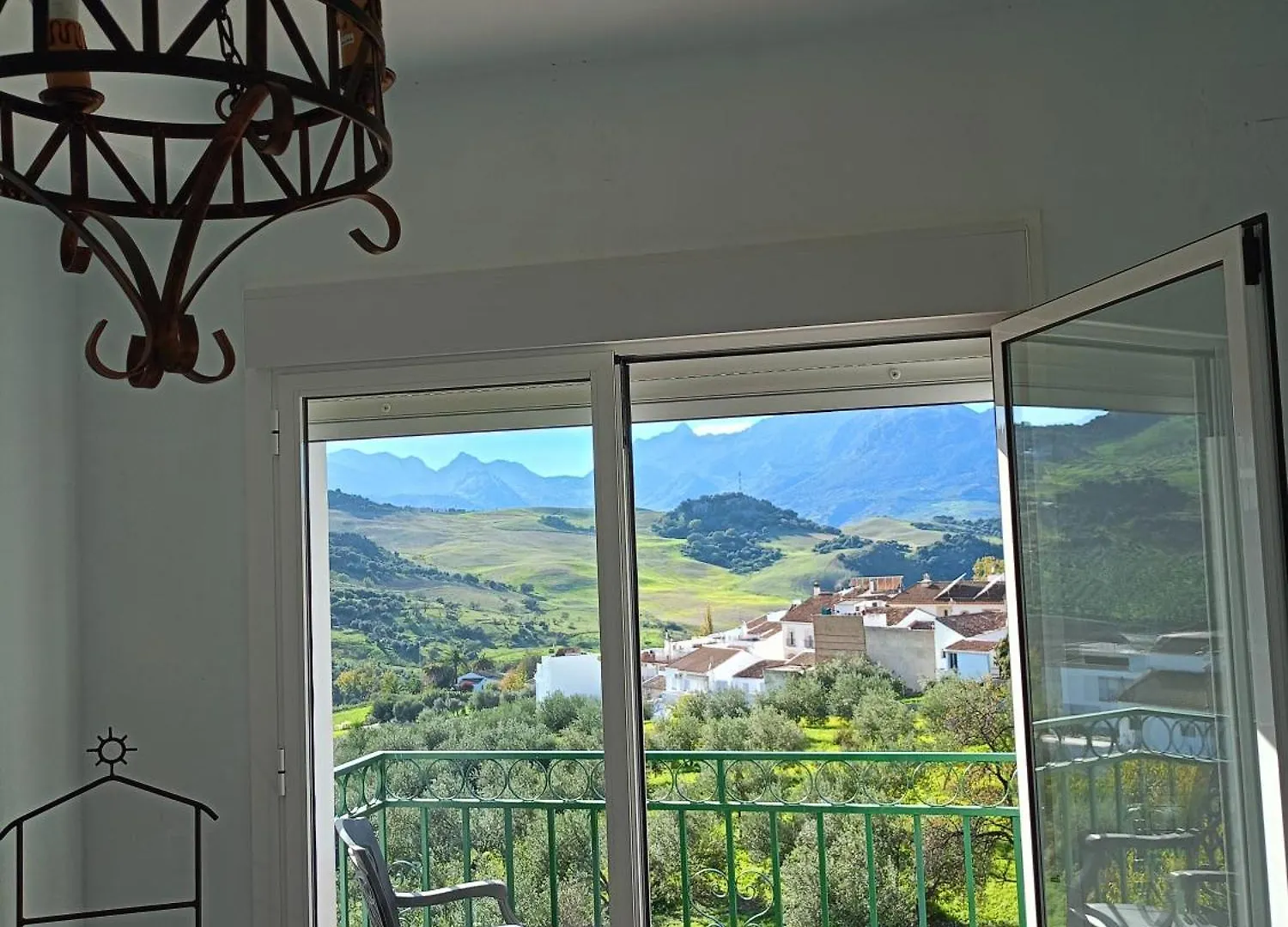 Villa Cultural Montelucia Montecorto